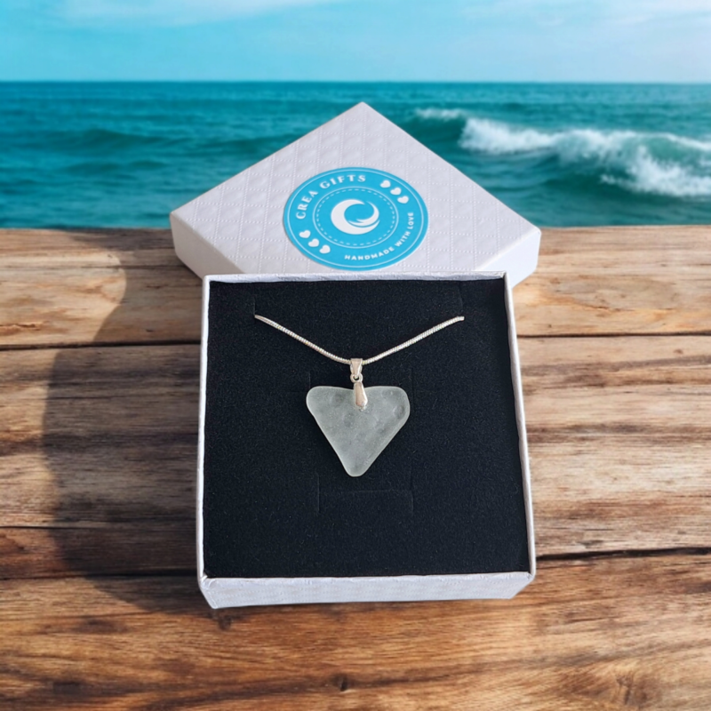 Уникално сребърно колие Сърце | Ръчно изработено бижу с морско стъкло | Crea Gifts | Ръчно изработени бижута и подаръци