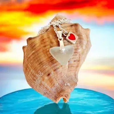 Ръчно изработено бижу Сърца | Уникално сребърно колие с морско стъкло | Crea Gifts Art | Ръчно изработени подаръци | Ръчно изработени бижута