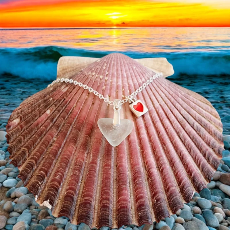 Ръчно изработено бижу Сърца | Уникално сребърно колие с морско стъкло | Crea Gifts Art | Ръчно изработени подаръци | Ръчно изработени бижута