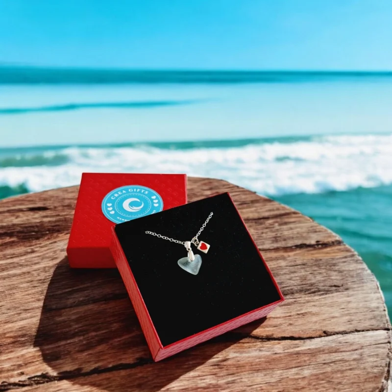 Ръчно изработено бижу Сърца | Уникално сребърно колие с морско стъкло | Crea Gifts Art | Ръчно изработени подаръци | Ръчно изработени бижута