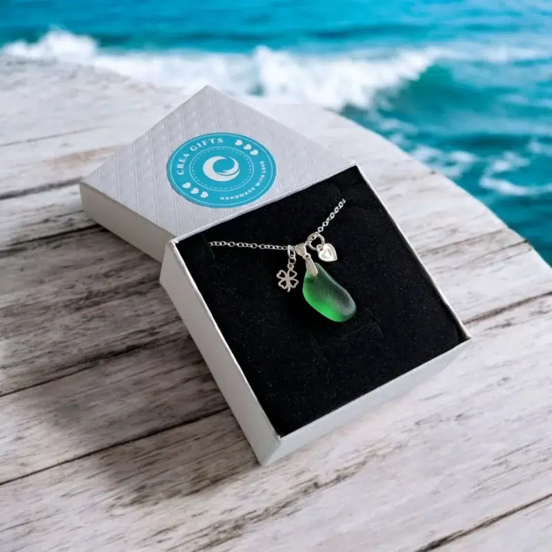 Ръчно изработено бижу | Сребърно колие Късмет и любов с морско стъкло | Crea Gifts | Ръчно изработени бижута и подаръци