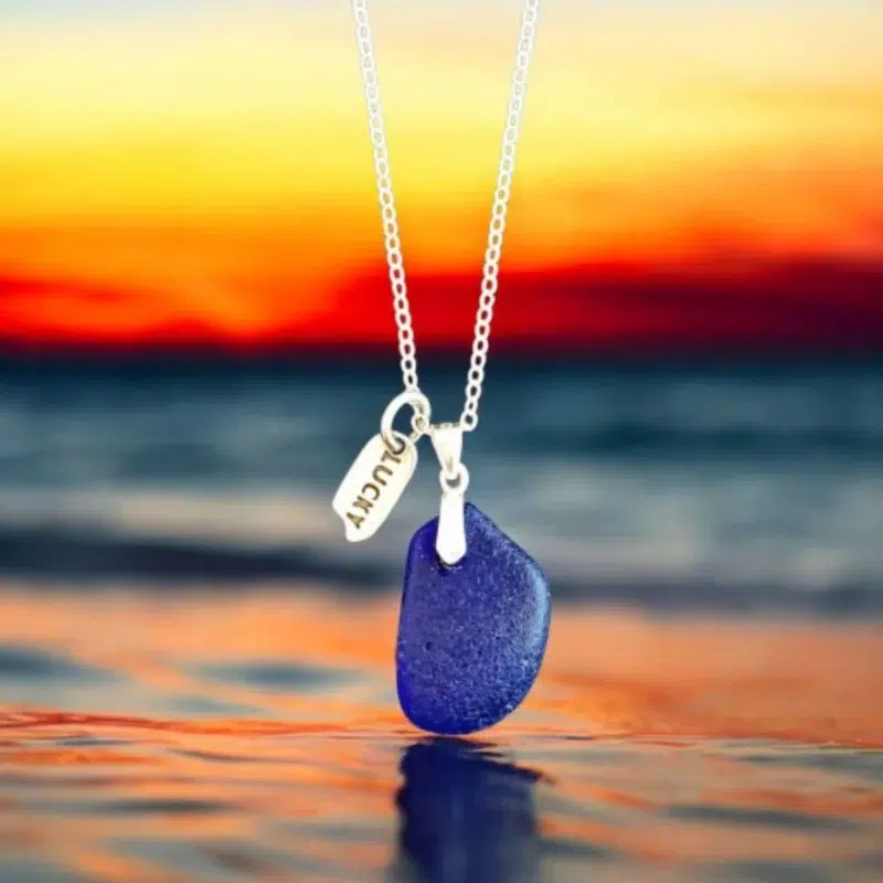 Ръчно изработено бижу | Сребърно колие Късмет с морско стъкло | Crea Gifts | Ръчно изработени подаръци | Ръчно изработени бижута